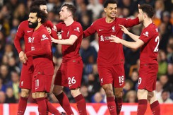 Salah và Jota tỏa sáng, Liverpool thắng Leeds bằng tỉ số của một set tennis
