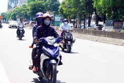 Nhiều khu vực nắng nóng trên 37 độ C, Hà Nội tiếp tục mưa phùn