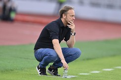 Chia tay tuyển Thái Lan về V-League, HLV Polking sẽ phù hợp tham vọng của CLB CAHN