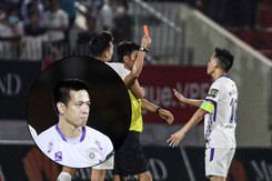 Văn Quyết chính thức xin lỗi sau sự cố xô xát với trọng tài