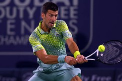 Nghỉ thi đấu cả tháng, Djokovic vẫn giành lại ngôi số 1 thế giới, tại sao?