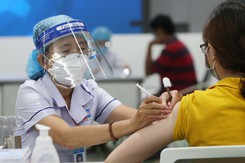 Tiêm vaccine vẫn là biện pháp hữu hiệu trong phòng, chống dịch Covid-19