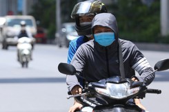 Nắng nóng, oi bức bao trùm miền Bắc