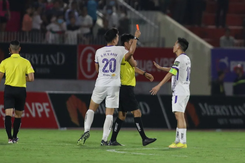 Văn Quyết bị cấm thi đấu tạo cơ hội cho cầu thủ trẻ Hà Nội FC