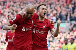 NÓNG Bảng xếp hạng Ngoại hạng Anh vòng 32: Liverpool vẫn nuôi hy vọng Top 4