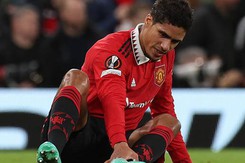 Tin nóng bóng đá sáng 23/4: MU nhận tin ‘sét đánh’ về Varane, Bayern mất ngôi đầu bảng