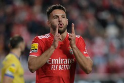 Những tài năng trẻ ngoài 5 giải đấu hàng đầu châu Âu: Từ Goncalo Ramos đến Simon Xavi