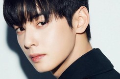 Cha Eun Woo ASTRO tham dự sự kiện giữa lúc thành viên Moonbin qua đời