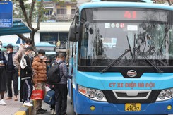 Hà Nội tăng cường xe buýt kết nối với các điểm vui chơi dịp nghỉ 30/4 và 1/5