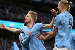 Song sát Haaland - De Bruyne tỏa sáng rực rỡ, Man City vùi dập Arsenal, chạm một tay vào chức vô địch Ngoại hạng Anh