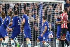 Ngoại hạng Anh đêm qua: Liverpool ngược dòng bản lĩnh, Chelsea chưa thể thắng với Lampard