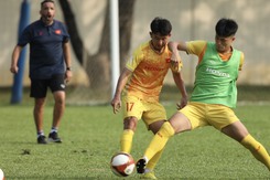U22 Việt Nam tăng tốc, dè chừng U22 Lào