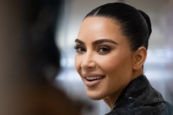 Kim Kardashian hạnh phúc từ bỏ vị thế ngôi sao để làm luật sư