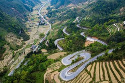 Huyền thoại về Con đường hạnh phúc trên cao nguyên Hà Giang