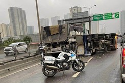 Ngày đầu kỳ nghỉ lễ, 16 người tử vong vì tai nạn giao thông