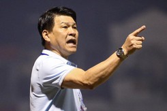 Sau lời chê của một HLV V-League, bóng đá Việt Nam cân bằng hay công bằng?