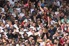 Haaland hóa kỷ lục gia, Alvarez ghi siêu phẩm, Man City hạ Fulham, vươn lên đầu BXH Ngoại hạng Anh