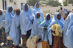 Các tay súng ở Nigeria trả tự do cho 74 trẻ em sau khi nhận chuộc