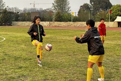 Hot girl tuyển nữ Việt Nam tuyên bố đánh bại Nepal lần thứ hai