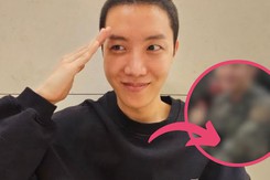 Cập nhật những bức ảnh mới của J-Hope BTS trong quân đội: ăn sạch khay thức ăn
