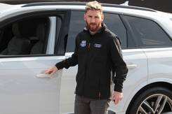 CẬN CẢNH: Bộ sưu tập siêu xe hàng ‘khủng’ trị giá hơn 14 nghìn tỷ VNĐ của Messi