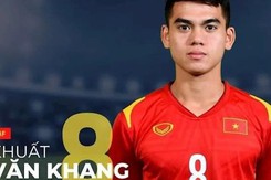 Khuất Văn Khang nhận phần thưởng đặc biệt, được HLV Troussier tổ chức sinh nhật ấm cúng
