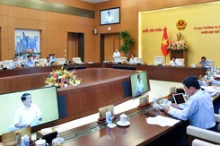 Phiên họp thứ 23 Ủy ban Thường vụ Quốc hội: Đề xuất phải can thiệp y học mới được công nhận chuyển đổi giới tính