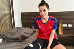 Trung vệ Thúy Nga không cần phẫu thuật dù rời sân bằng cáng ở trận chung kết SEA Games 32