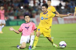 Trực tiếp bóng đá Việt Nam: SLNA vs Hà Tĩnh, xem FPT Play trực tiếp V-League