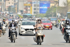 Nắng nóng gay gắt ở Bắc Bộ khả năng kéo dài tới ngày 23/5