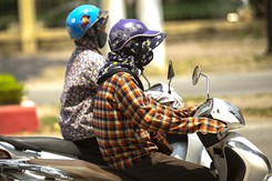 Nắng nóng gay gắt, nhiều khu vực trên 38 độ C