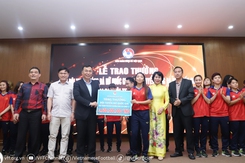 Đội tuyển nữ Việt Nam nhận 5,6 tỷ tiền thưởng sau chiếc HCV SEA Games 32