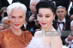 Phạm Băng Băng tiếp tục sải bước tại thảm đỏ Cannes với mẹ tỷ phú Elon Musk