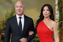Điều gì khiến tỷ phú Jeff Bezos và bạn gái Lauren Sanchez mê nhau như điếu đổ?