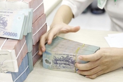 Lãi suất ngân hàng đồng loạt giảm từ hôm nay 25/5