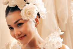 Siêu mẫu Thanh Hằng đang yêu, đã ra mắt bạn trai với gia đình