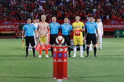 Cựu Trưởng ban Trọng tài VFF Dương Văn Hiền nói về bàn thắng bị mất của SLNA: ‘Trợ lý trọng tài đã mắc lỗi’