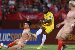 V-League và chuyện con người, thời thế...