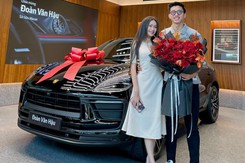 Văn Hậu khoe xe sang mới tậu, hạnh phúc khi có Doãn Hải My ở cạnh bên