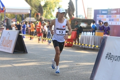 Hoàng Nguyên Thanh cúi đầu xin lỗi vì chỉ giành HCĐ điền kinh SEA Games 32