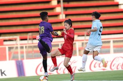Thanh Nhã chơi hay hơn cho tuyển nữ Việt Nam nhờ giảm cân