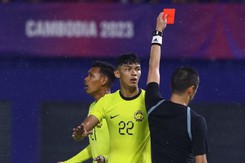 Cựu trọng tài FIFA khẳng định 11m cho U22 Việt Nam là chính xác, khó xác định U22 Malaysia phạm lỗi với Quan Văn Chuẩn