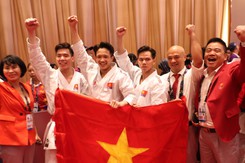 Tin nóng bóng đá sáng 9/5: Việt Nam bứt phá trên bảng tổng sắp huy chương SEA Games 32