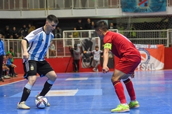 Văn Ý không thể giúp futsal Việt Nam làm nên chuyện trước nhà vô địch World Cup