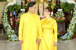 Hôn nhân kín tiếng nhưng đầy ngọt ngào của Quý Bình và nữ doanh nhân hơn 7 tuổi