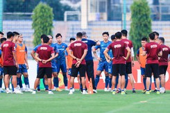 ‘Giật mình’ với 6 tiền đạo HLV Troussier triệu tập để đấu Hong Kong, Syria