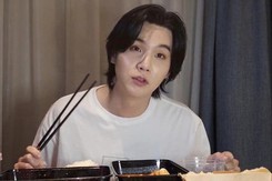 Fan Việt phấn khích khi Suga BTS nói muốn đến Việt Nam trong màn livestream