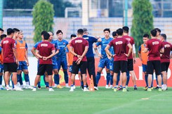 HLV Troussier nhắm mục tiêu quan trọng ở trận Việt Nam vs Hong Kong