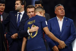 Tin nóng bóng đá sáng 16/6: Mbappe tuyên bố không bị Tổng thống Pháp tác động, Messi lập kỷ lục cá nhân