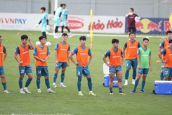 Bóng đá Việt Nam ngày 17/6: U23 Việt Nam đá tập CLB Hải Phòng
